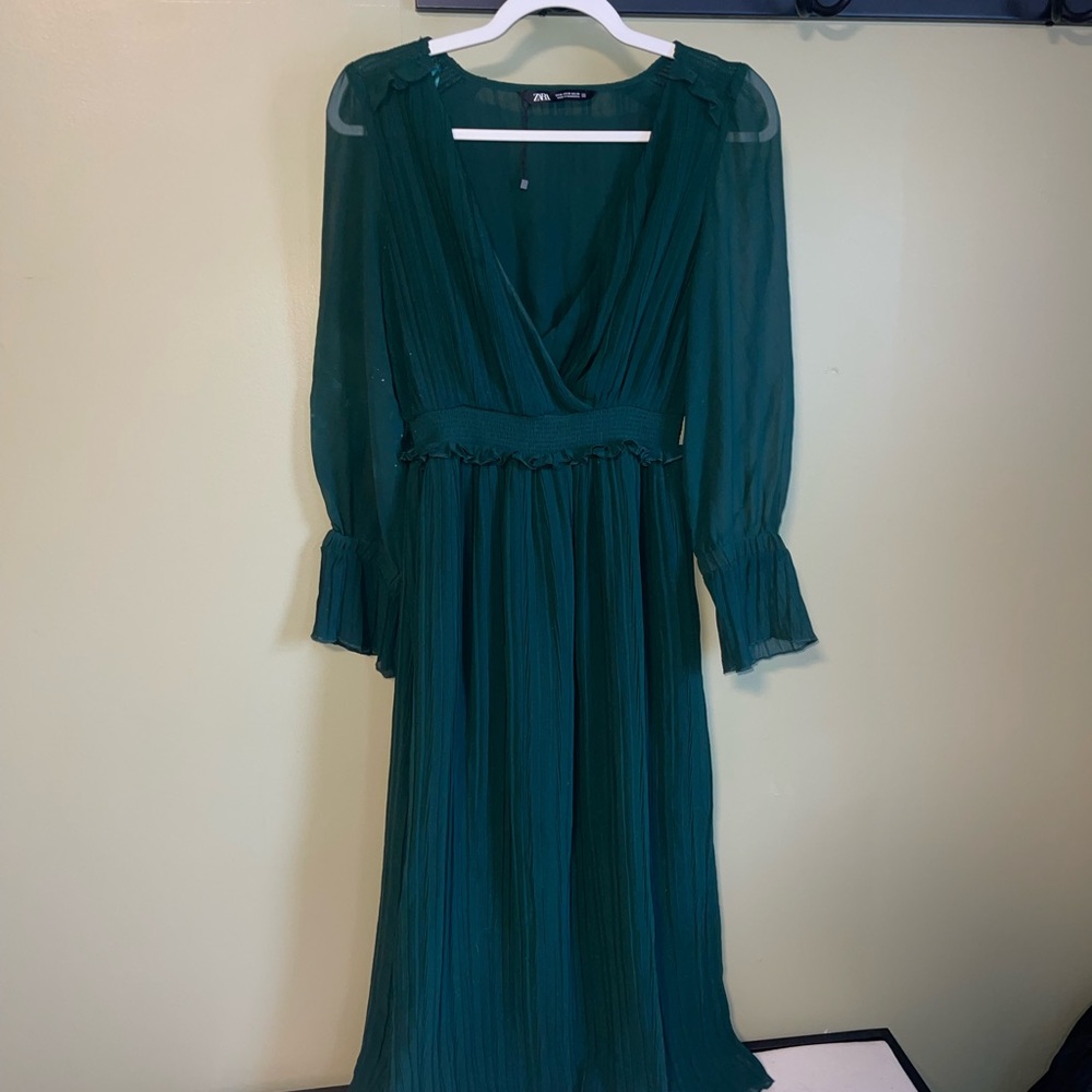 Zara Deep Green Long Sleeve Dress